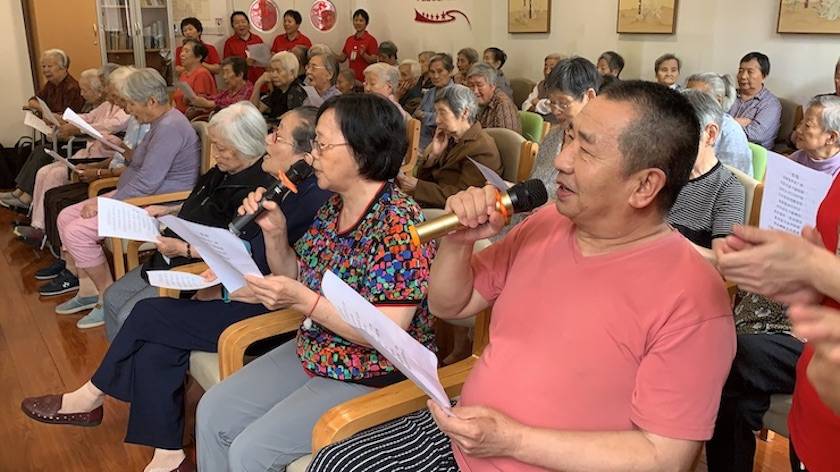 豪运国际乐器爱心捐赠行动——将琴声带进和养临汾养护院