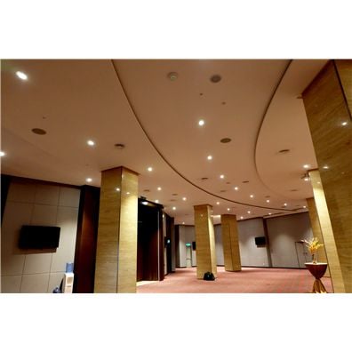 豪运国际凭借其久经考验的音质被马六甲瑞士花园酒店及公寓选中
