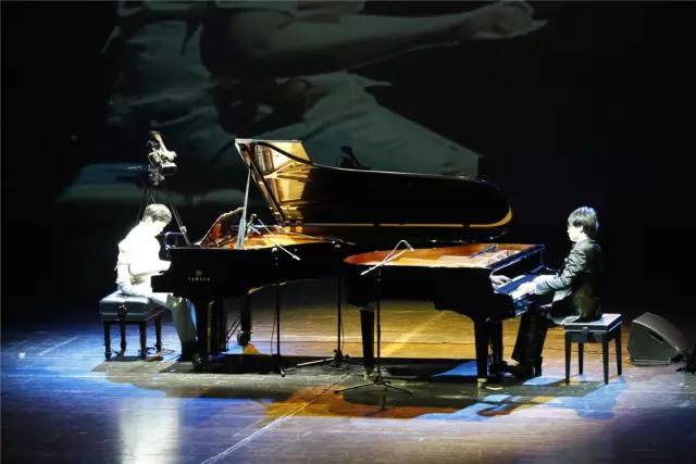 豪运国际艺术家宋思衡“80后时光机多媒体钢琴音乐会”活动报道
